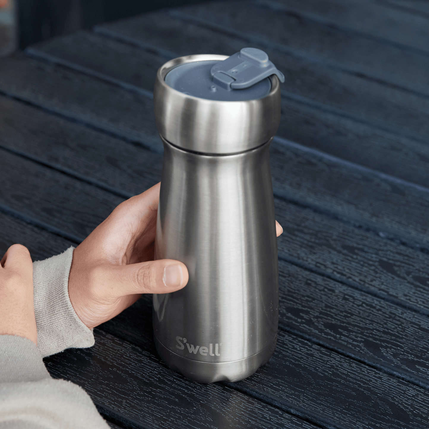 commuter-lid-w8 Swell-Commuter-Lid-Lifestyle.png