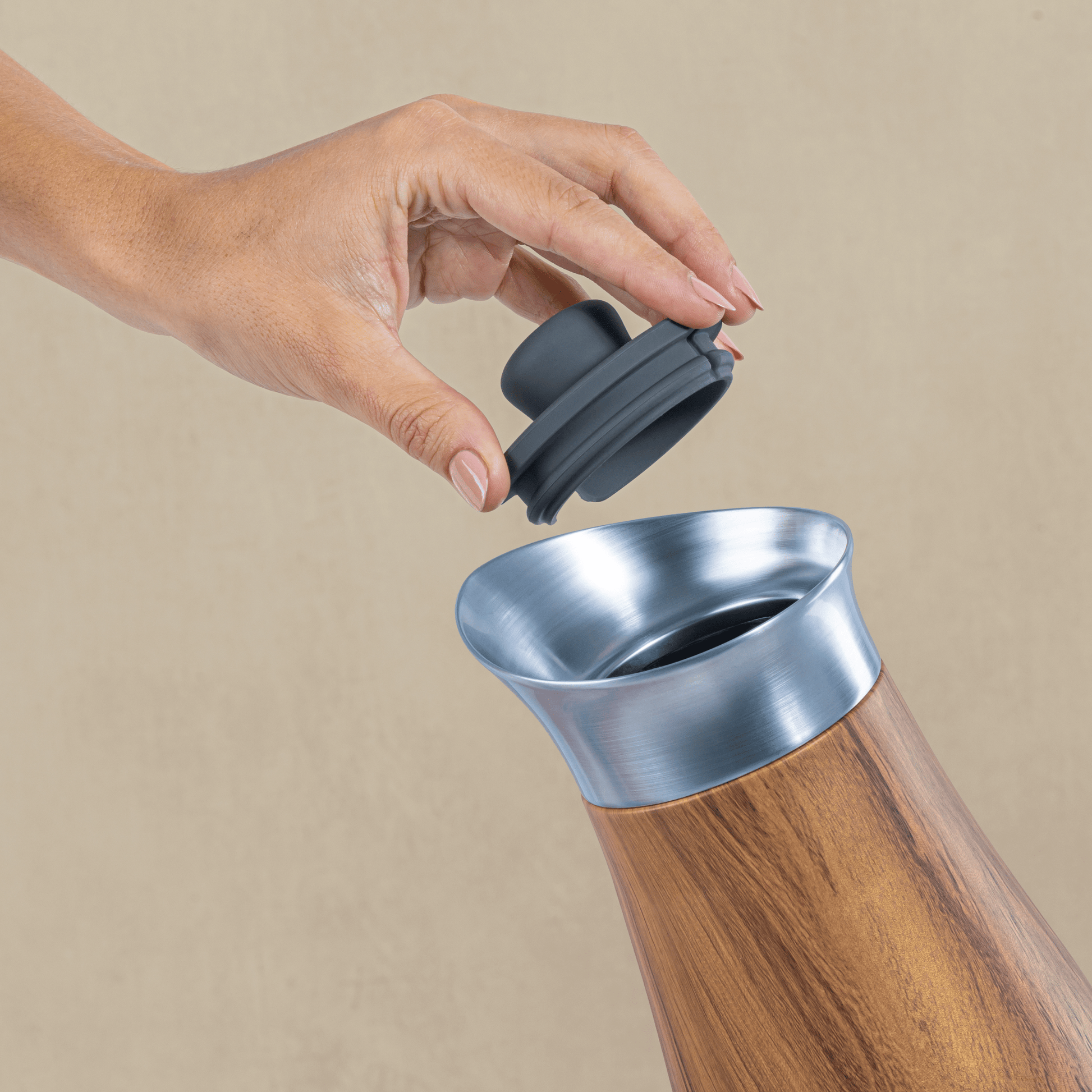 carafe-with-lid-e2 Swell-Carafe-Teakwood-Lifestyle.png
