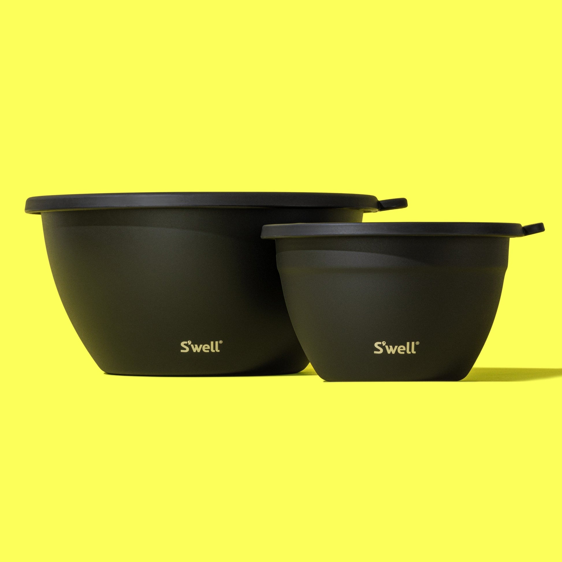 salad-bowl-kit-xl-184oz-j1 Swell-Onyx-Salad-Bowl-XL-Lifestyle.jpg