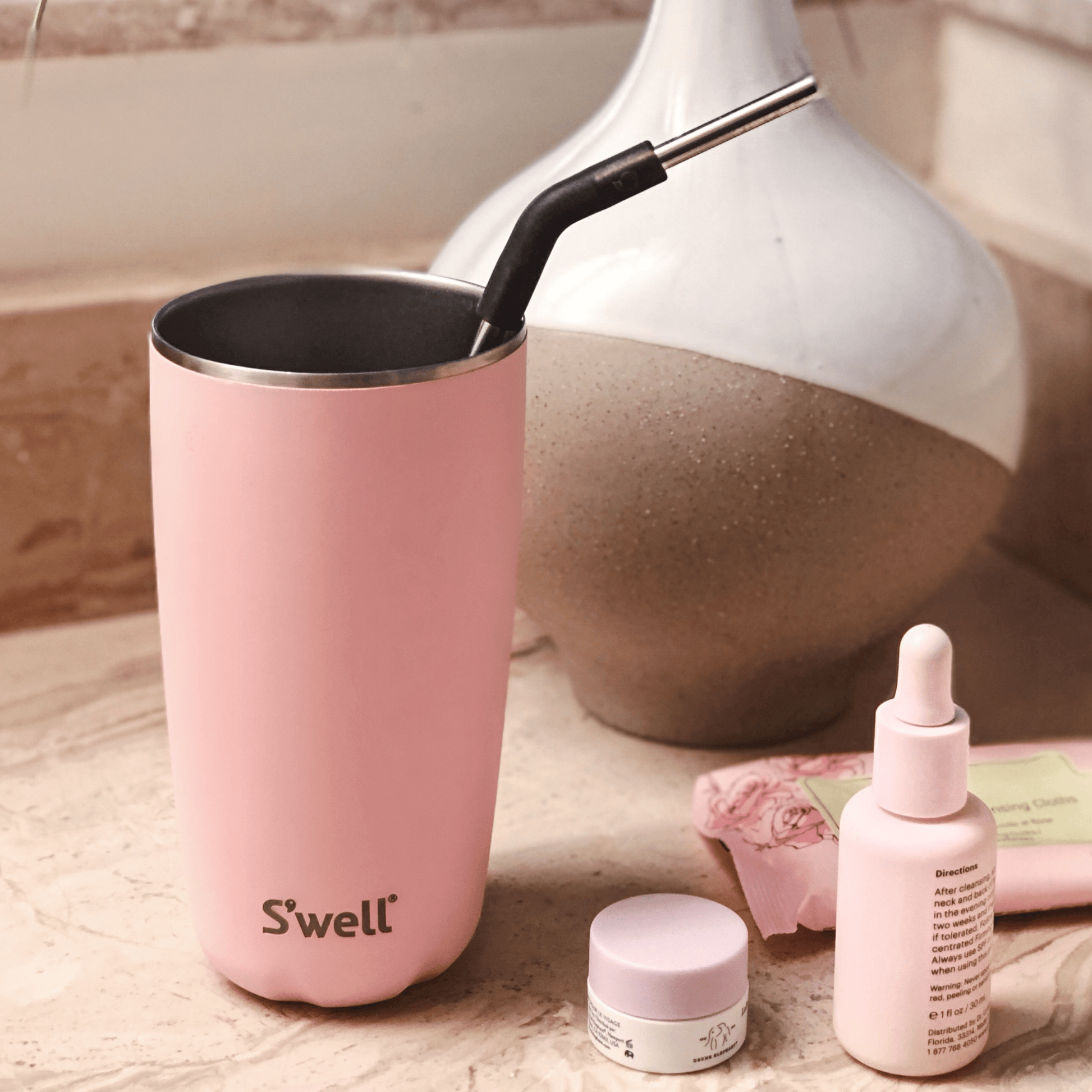 stainless-steel-straw-set-e0 Swell-Stainless-Steel-Straw-Set-Lifestyle.png
