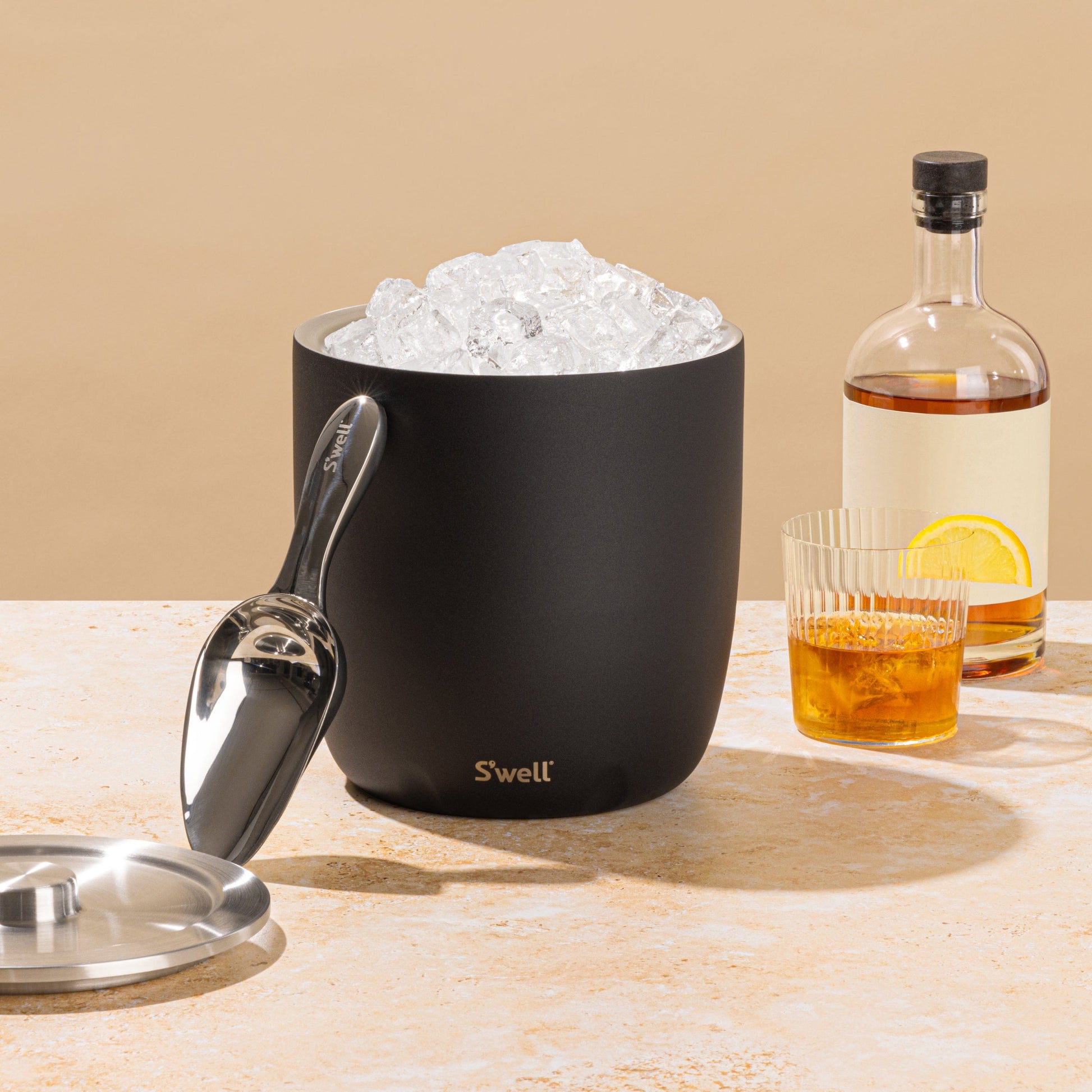 xl-sip-and-chill-bundle-m4 SwellONYXXLBARWARESETLifestyle.jpg